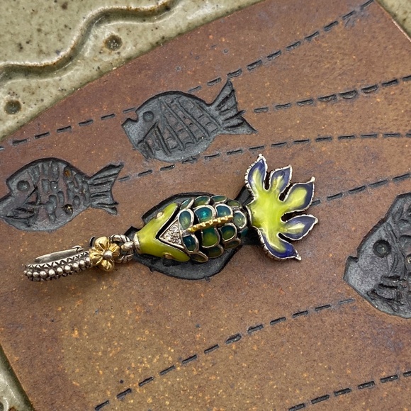 Barabara Bixby 18kt Sterling and Topaz Reticulated Enamel Fish Pendant Necklace - Picture 5 of 10